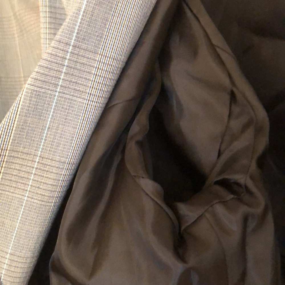 NWOT suit; fully lined plaid suit - Picture 3 of 12